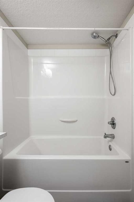 193-300 Marina Drive, Chestermere, AB - Indoor Photo Showing Bathroom