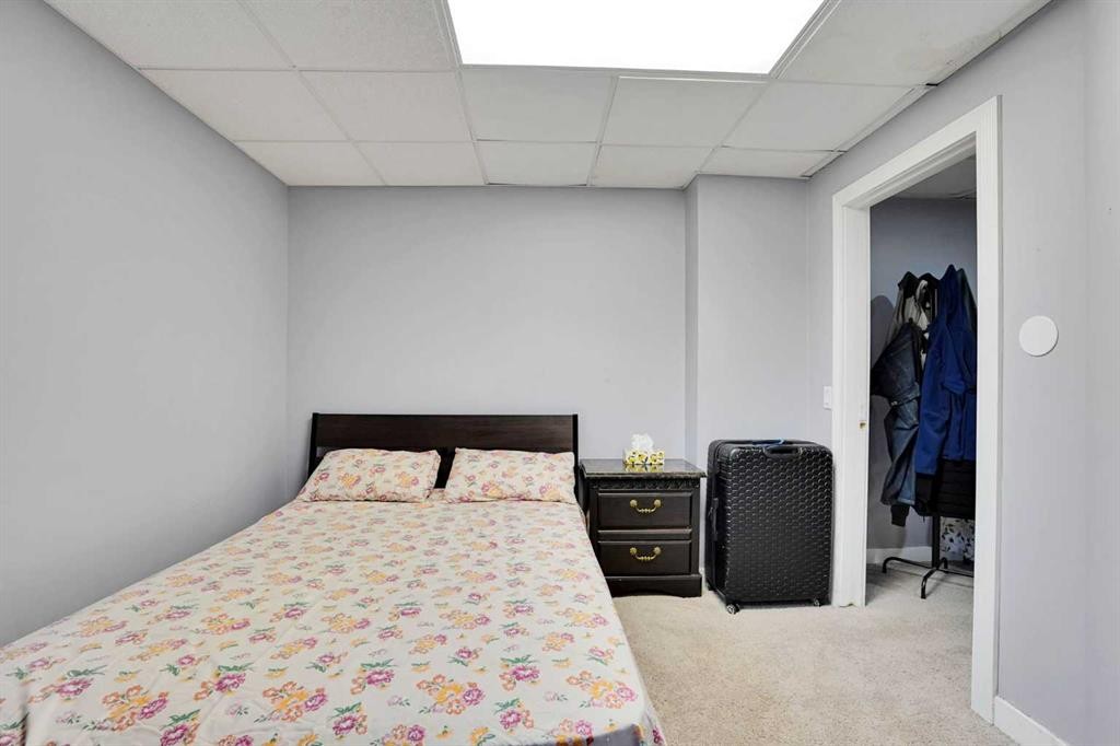 133 Martinglen Way Ne, Calgary, AB - Indoor Photo Showing Bedroom