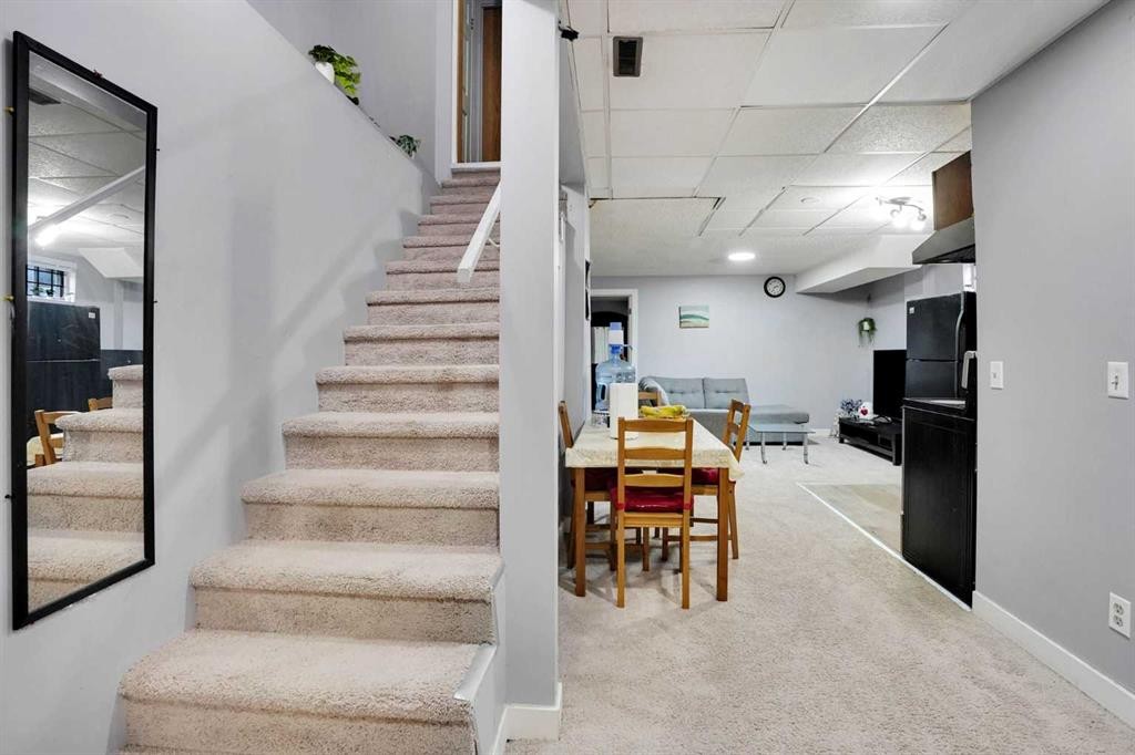 133 Martinglen Way Ne, Calgary, AB - Indoor Photo Showing Other Room