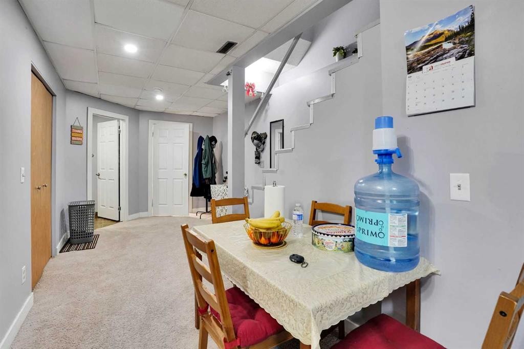 133 Martinglen Way Ne, Calgary, AB - Indoor