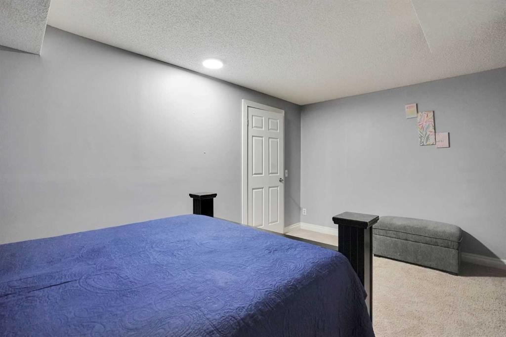 133 Martinglen Way Ne, Calgary, AB - Indoor Photo Showing Bedroom