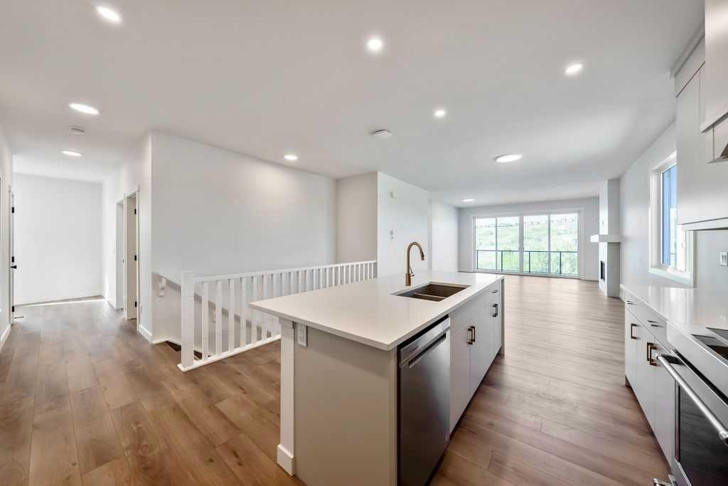 288 Wolf River Drive Se, Calgary, AB