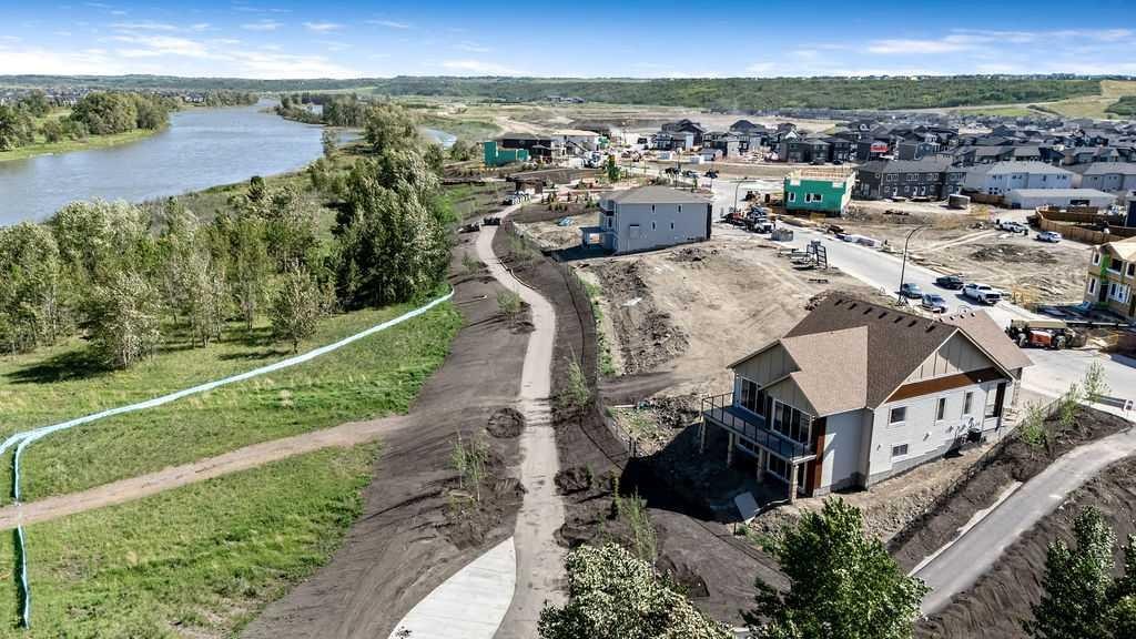 288 Wolf River Drive Se, Calgary, AB