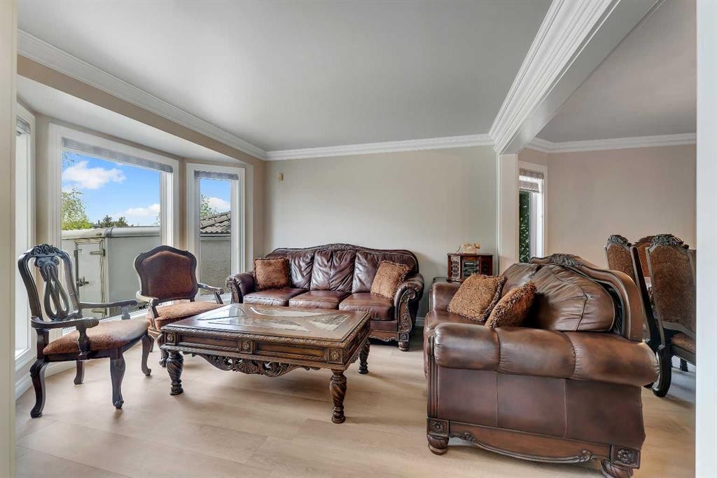 33 Edgevalley Way Nw, Calgary, AB