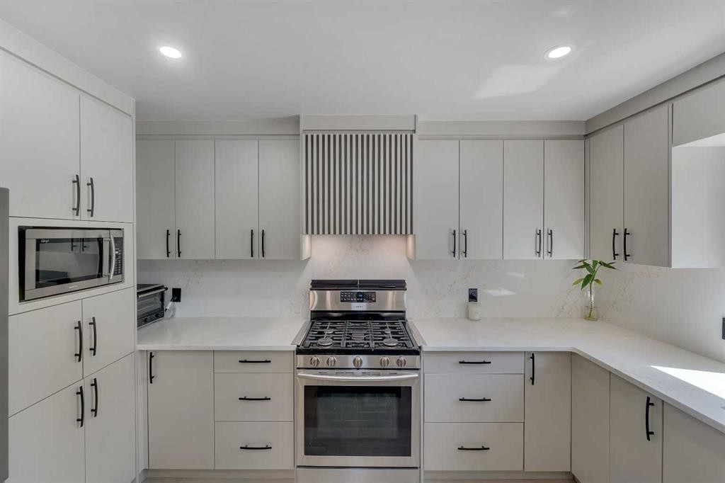 33 Edgevalley Way Nw, Calgary, AB