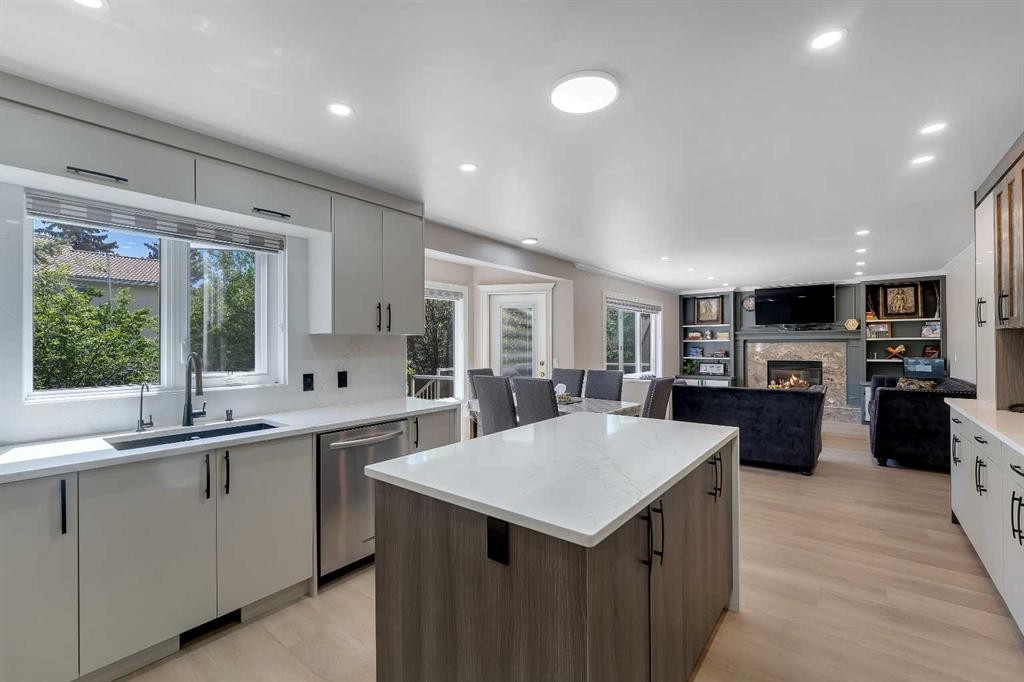 33 Edgevalley Way Nw, Calgary, AB