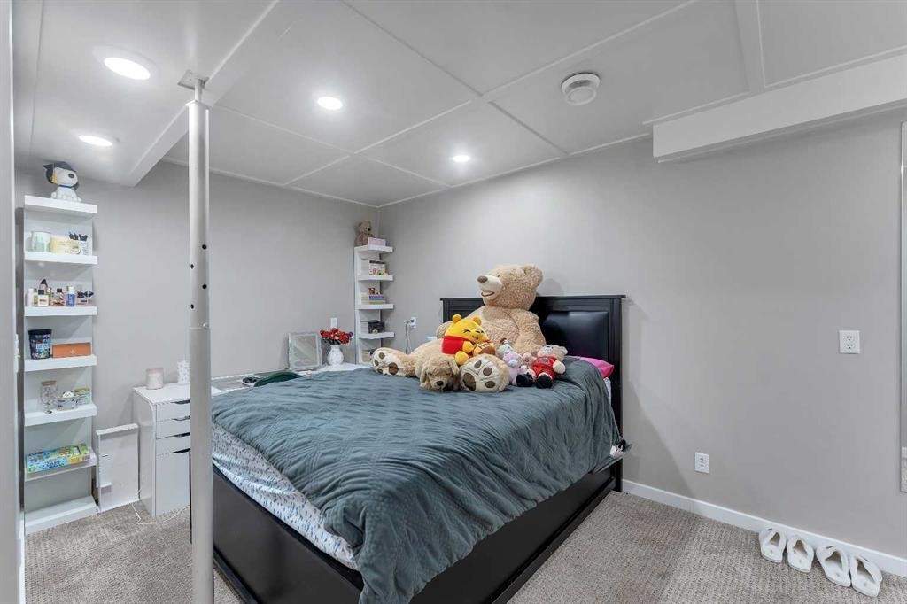 33 Edgevalley Way Nw, Calgary, AB