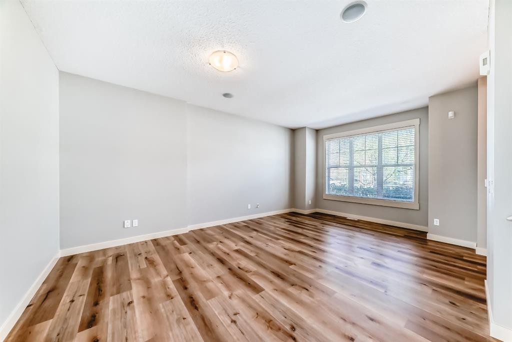 237 Rainbow Falls Drive, Chestermere, AB - Indoor Photo Showing Other Room
