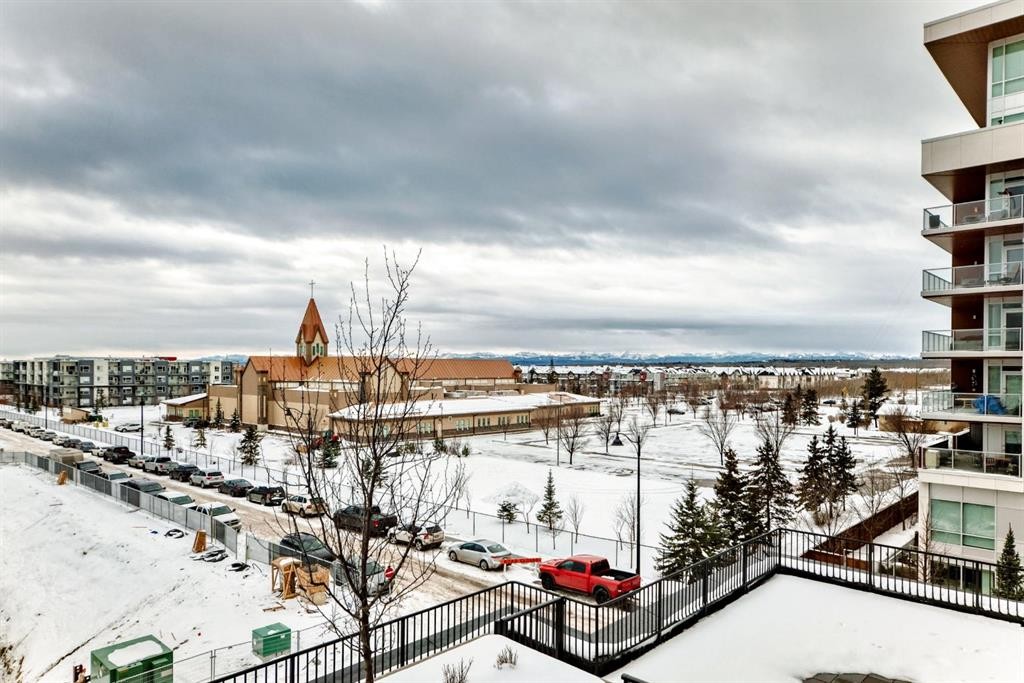 415-8375 Broadcast Avenue Sw, Calgary, AB