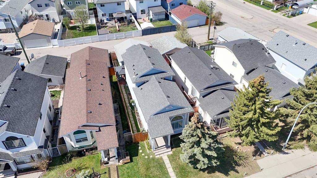 3850 Catalina Boulevard Ne, Calgary, AB - Outdoor