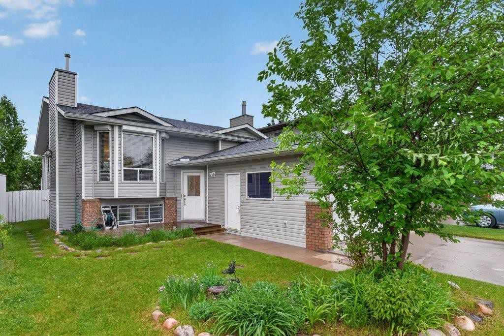 156 Rivercroft Close Se, Calgary, AB - Outdoor
