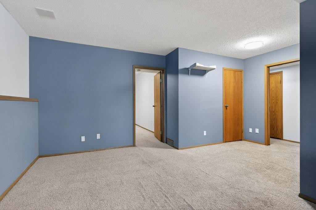156 Rivercroft Close Se, Calgary, AB - Indoor Photo Showing Other Room