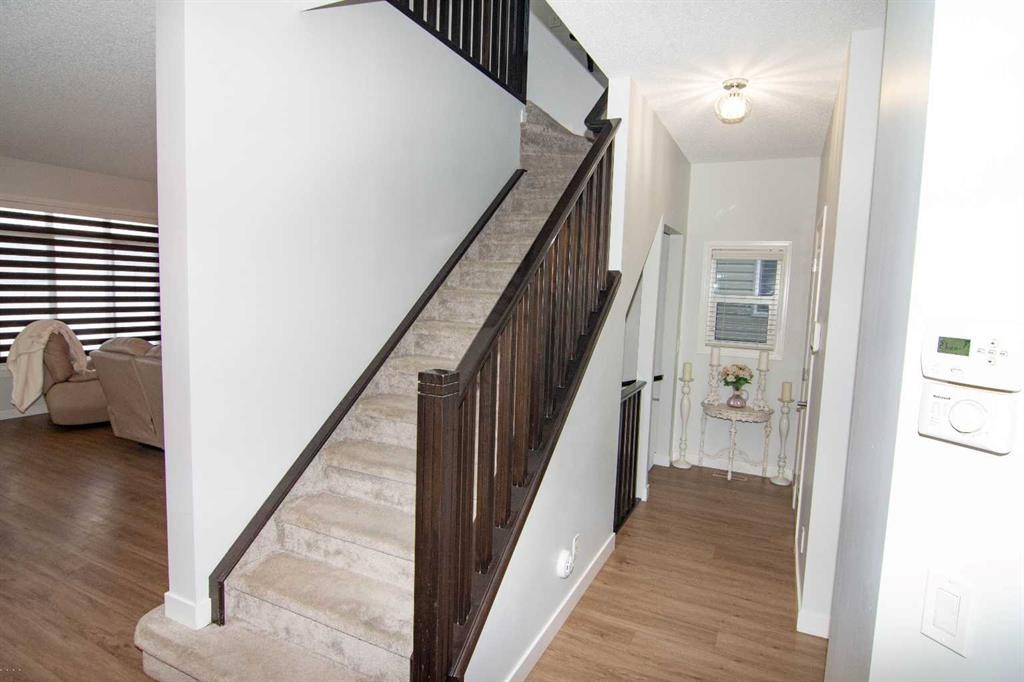 149 Cimarron Vista Crescent, Okotoks, AB