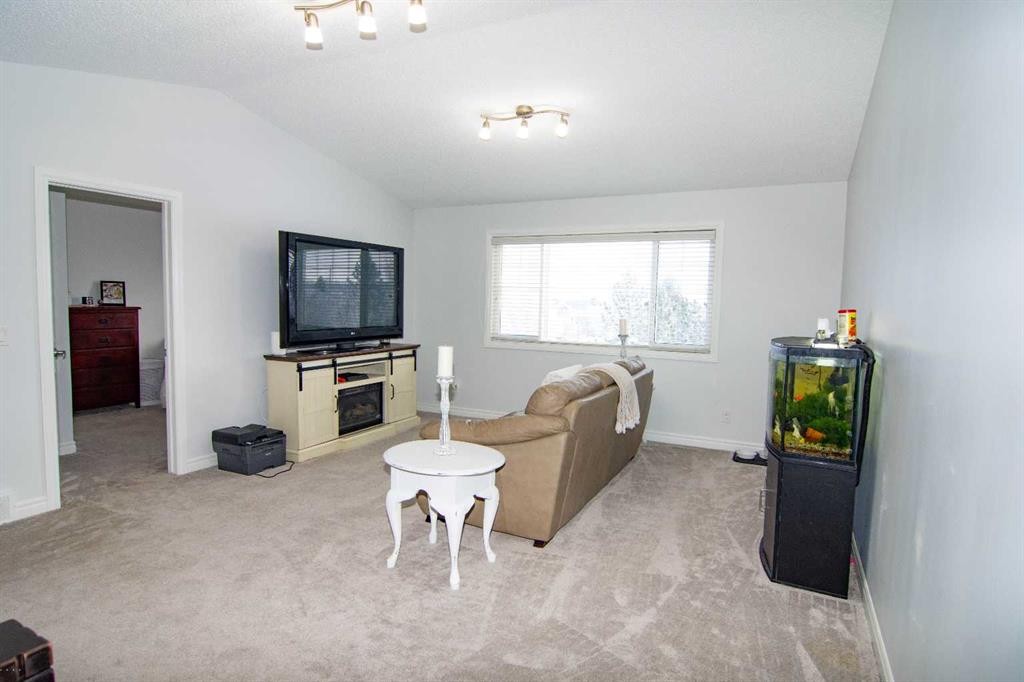 149 Cimarron Vista Crescent, Okotoks, AB