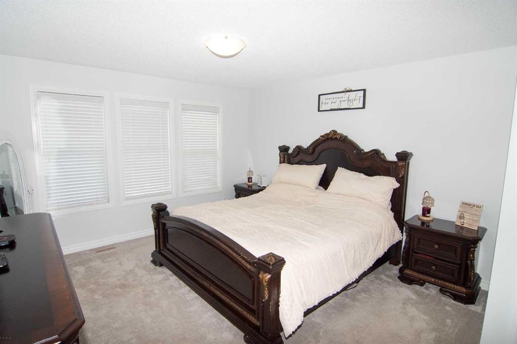 149 Cimarron Vista Crescent, Okotoks, AB