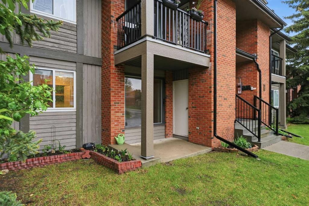 723-6400 Coach Hill Road Sw, Calgary, AB - Outdoor With Exterior