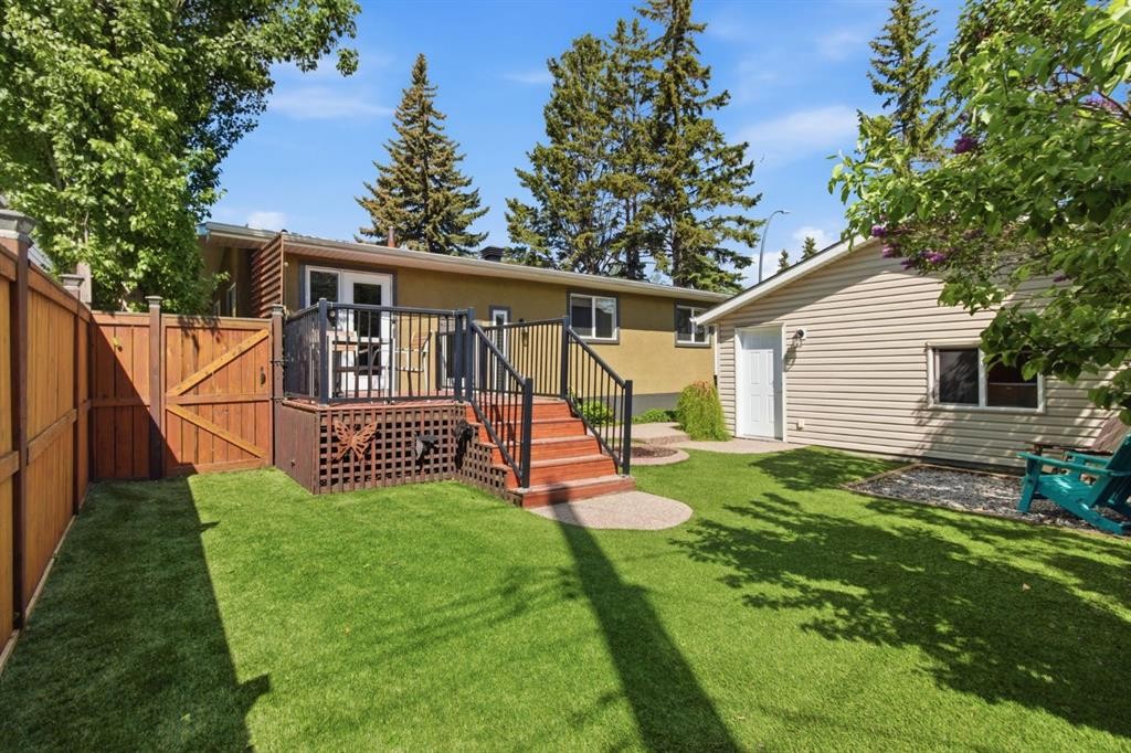 10504 Spadina Drive Sw, Calgary, AB - Outdoor With Deck Patio Veranda