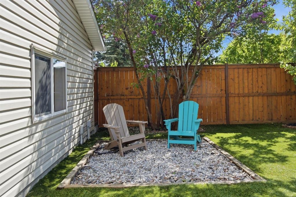 10504 Spadina Drive Sw, Calgary, AB - Outdoor