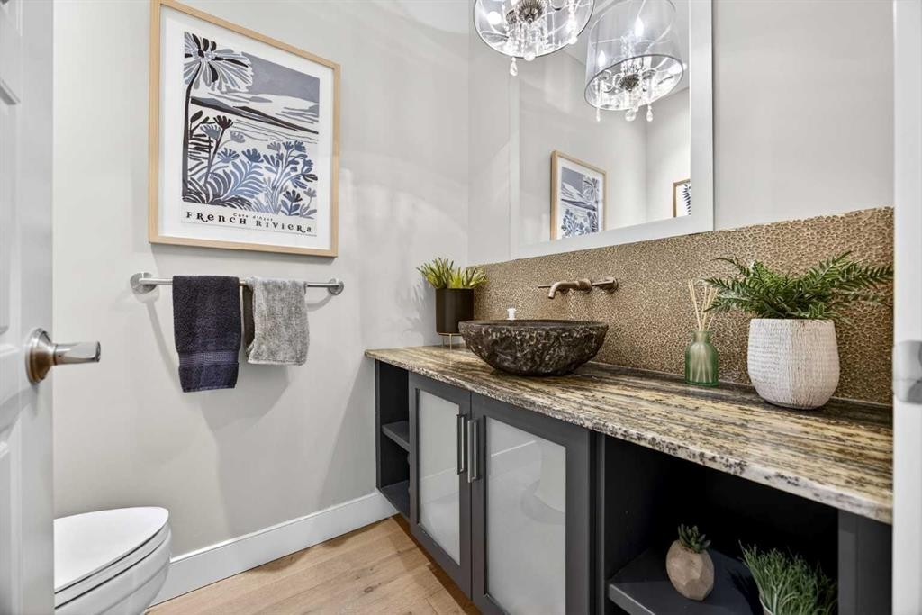 224 Springbluff Heights Sw, Calgary, AB