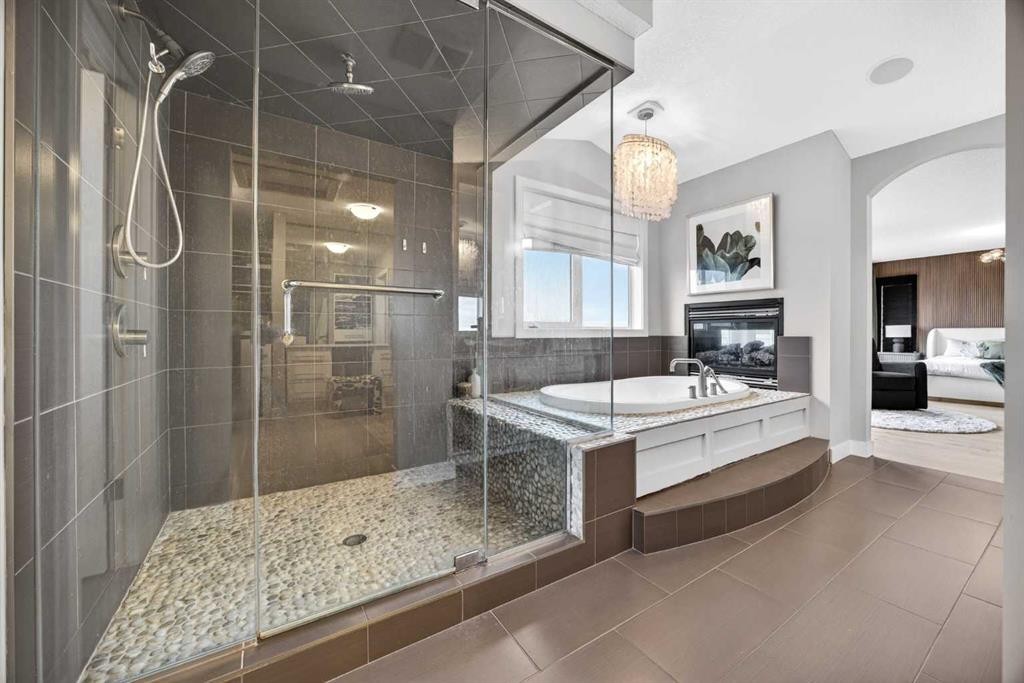224 Springbluff Heights Sw, Calgary, AB