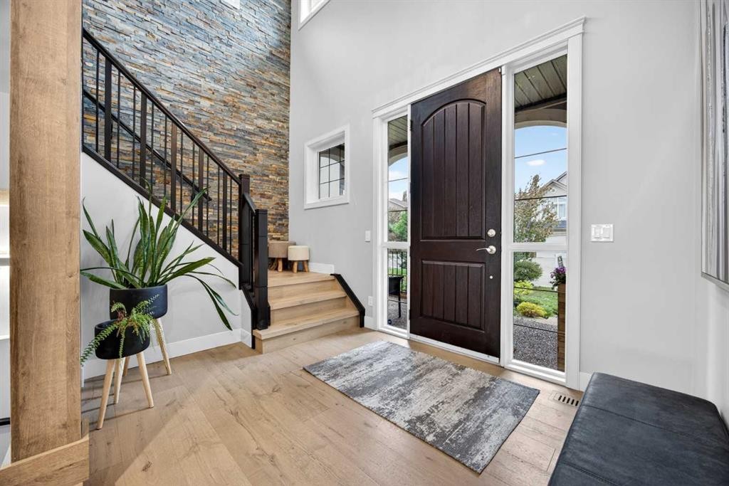 224 Springbluff Heights Sw, Calgary, AB