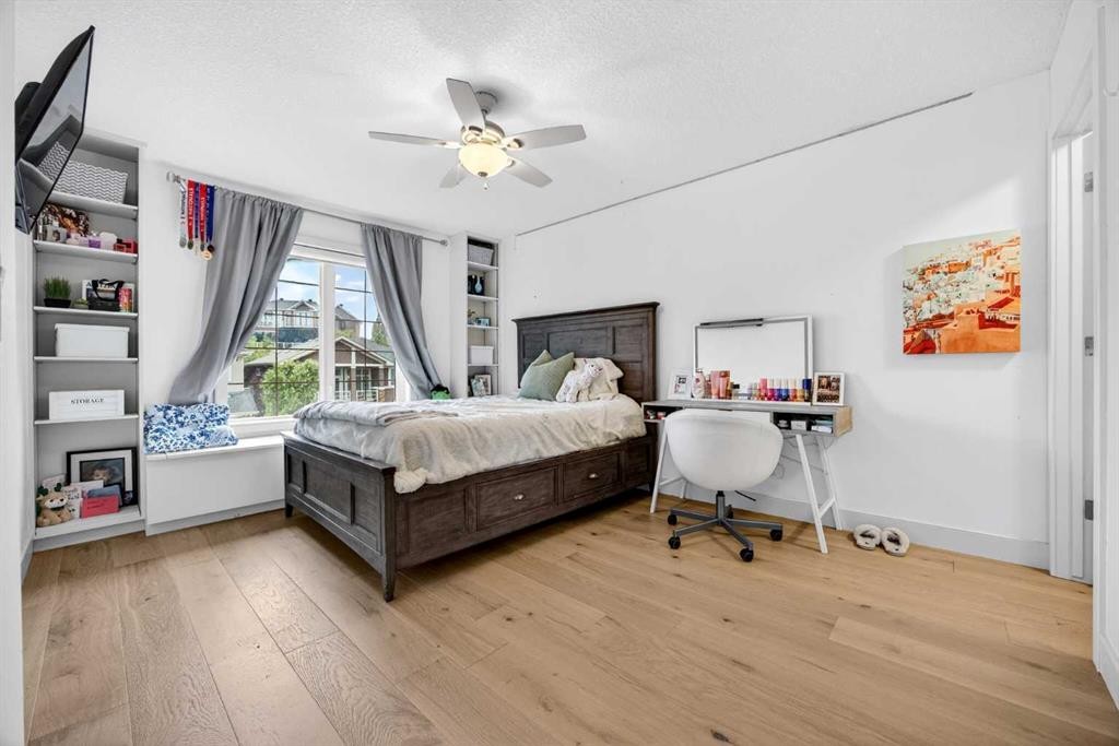 224 Springbluff Heights Sw, Calgary, AB