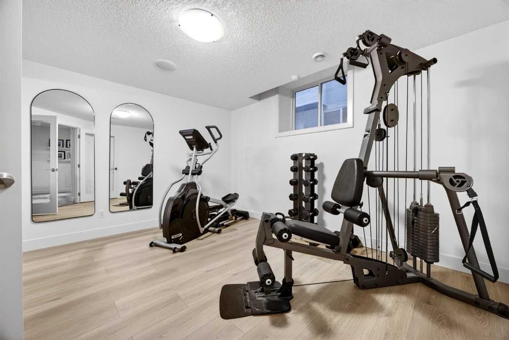 224 Springbluff Heights Sw, Calgary, AB