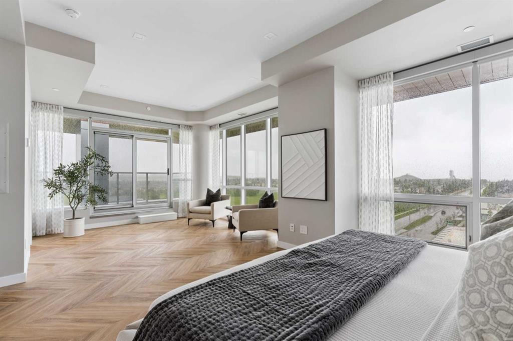 717-8505 Broadcast Avenue Sw, Calgary, AB - Indoor Photo Showing Bedroom