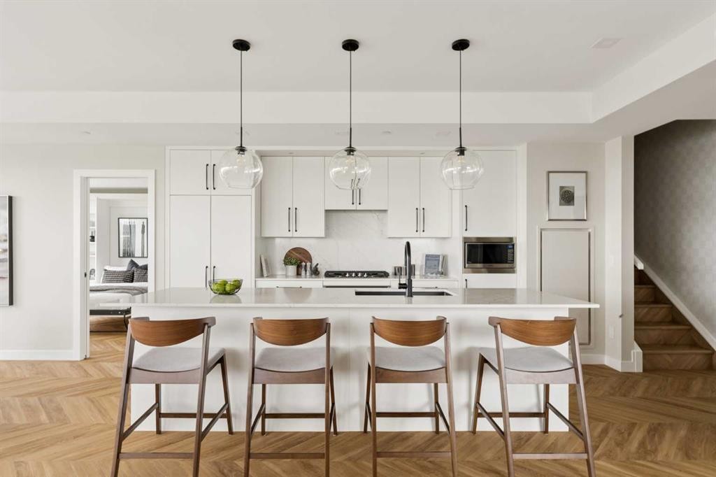 717-8505 Broadcast Avenue Sw, Calgary, AB - Indoor Photo Showing Kitchen With Upgraded Kitchen