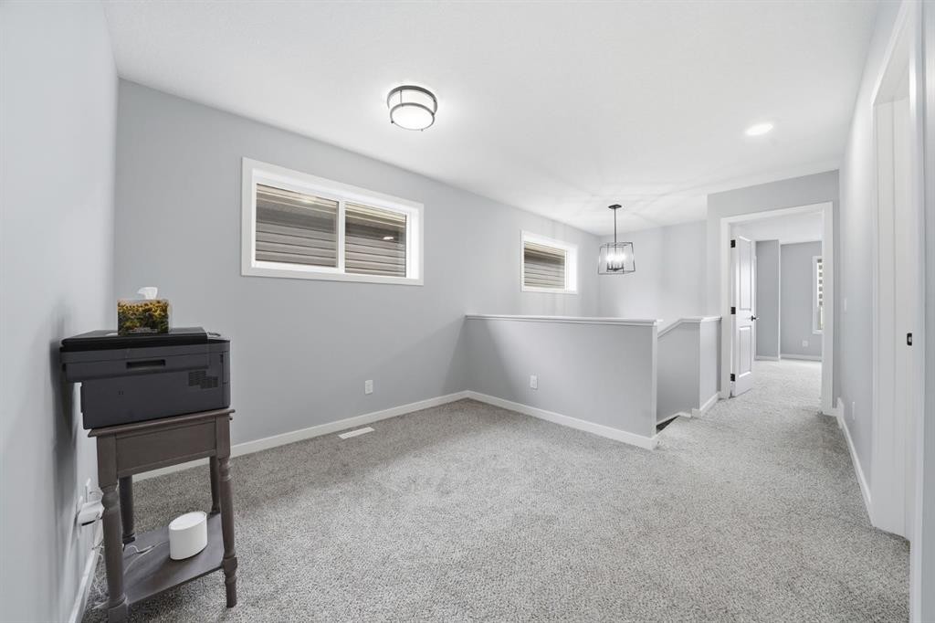 623 Savanna Crescent Ne, Calgary, AB