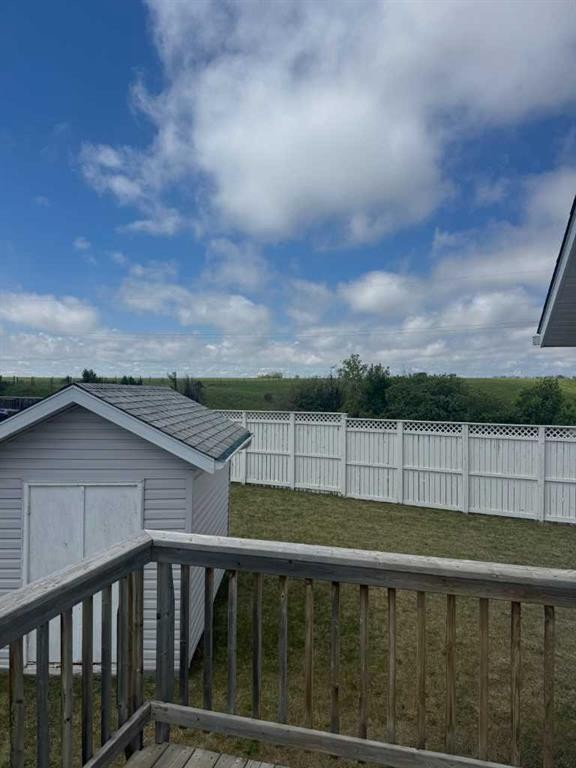 22 Julia Place, Didsbury, AB - Outdoor