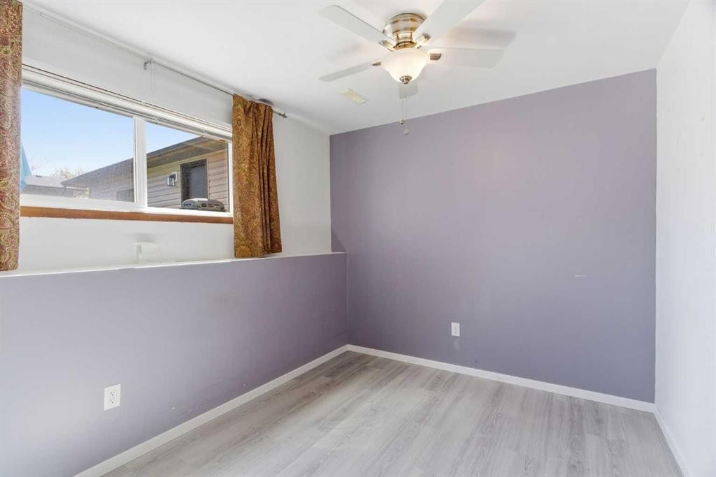 19 Templevale Way Ne, Calgary, AB - Indoor Photo Showing Other Room