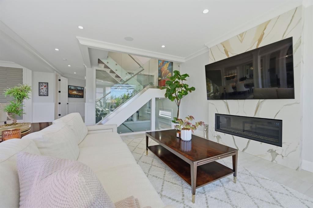 102 Malibou Road, Calgary, AB