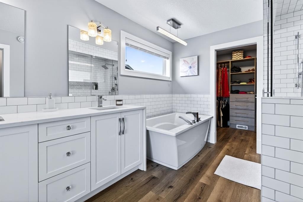 219 Legacy Mount Se, Calgary, AB - Indoor Photo Showing Bathroom