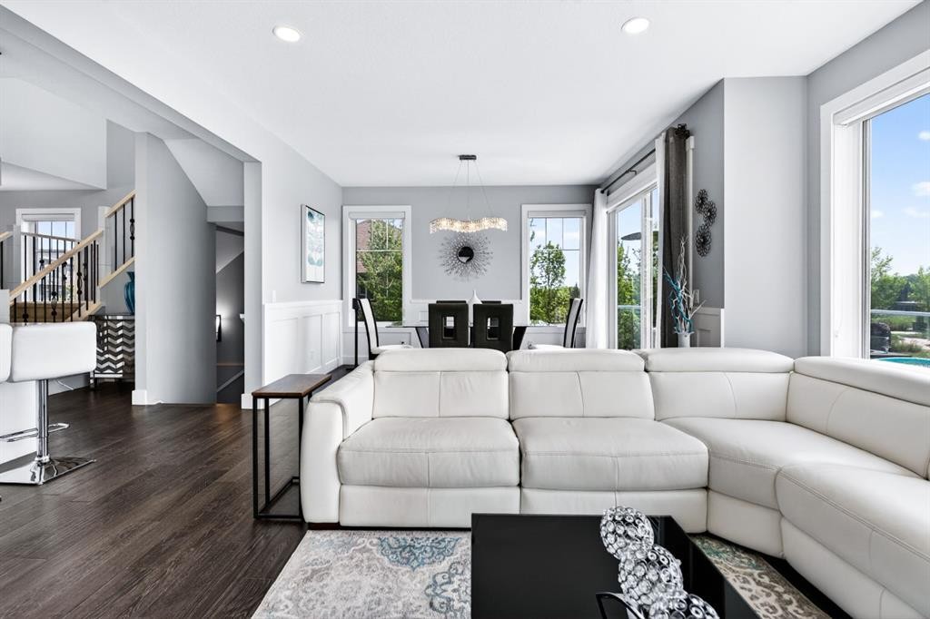219 Legacy Mount Se, Calgary, AB - Indoor Photo Showing Living Room