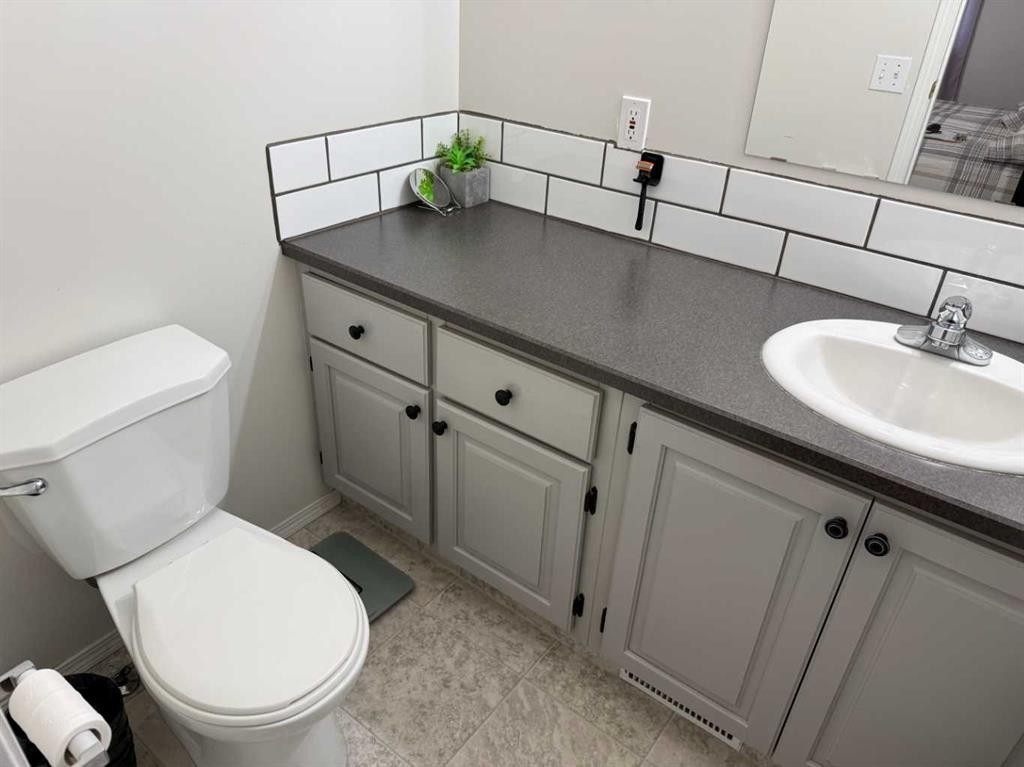 325 2 Avenue North, Champion, AB