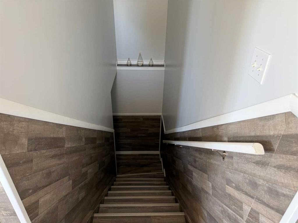 325 2 Avenue North, Champion, AB