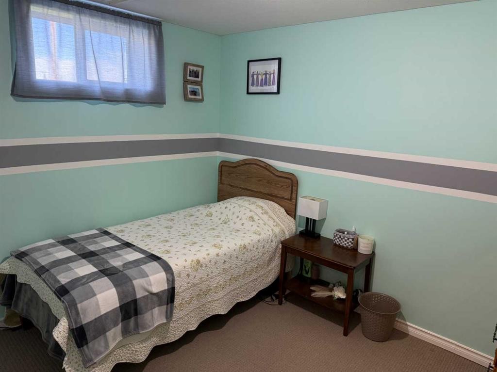 325 2 Avenue North, Champion, AB