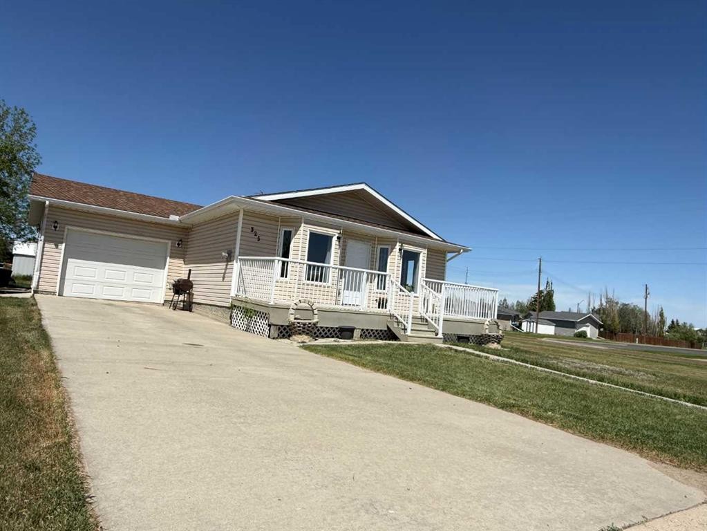 325 2 Avenue North, Champion, AB