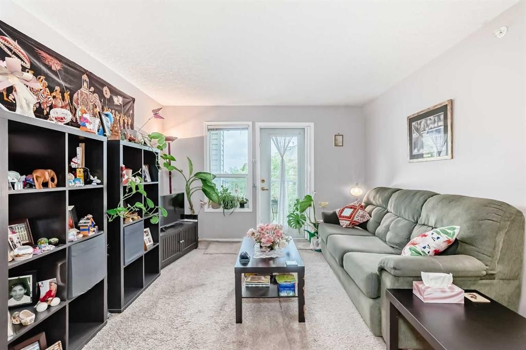 3340-6818 Pinecliff Grove Ne, Calgary, AB
