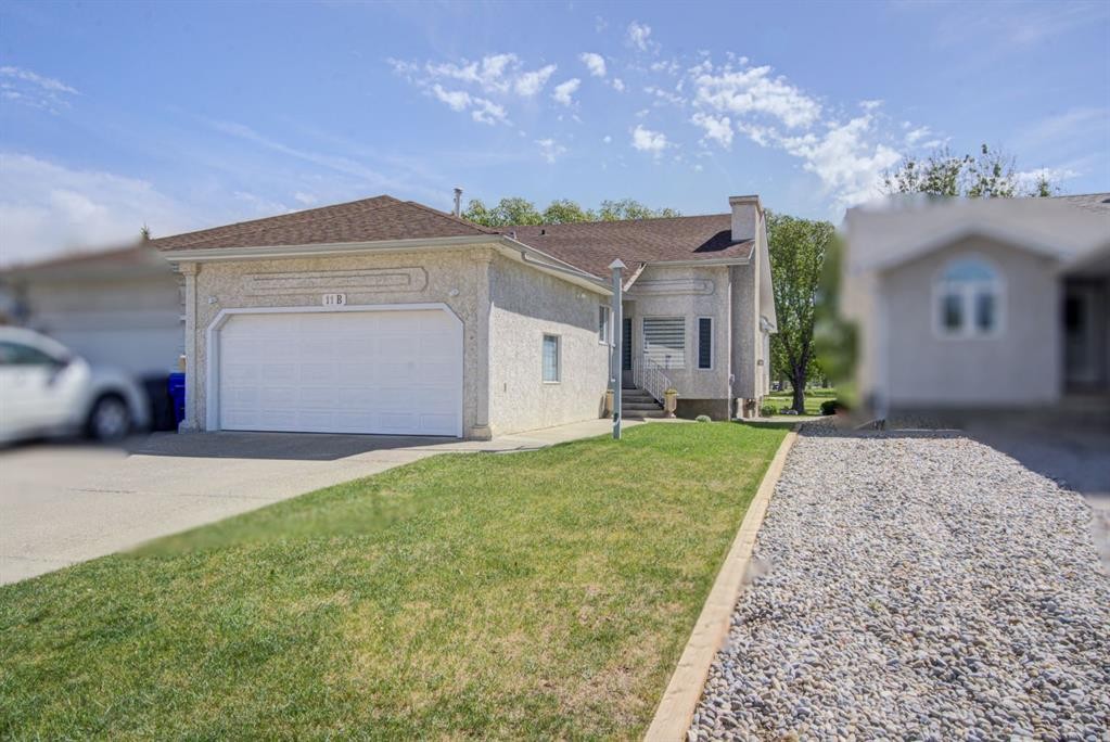 11B Westlynn Drive, Claresholm, AB