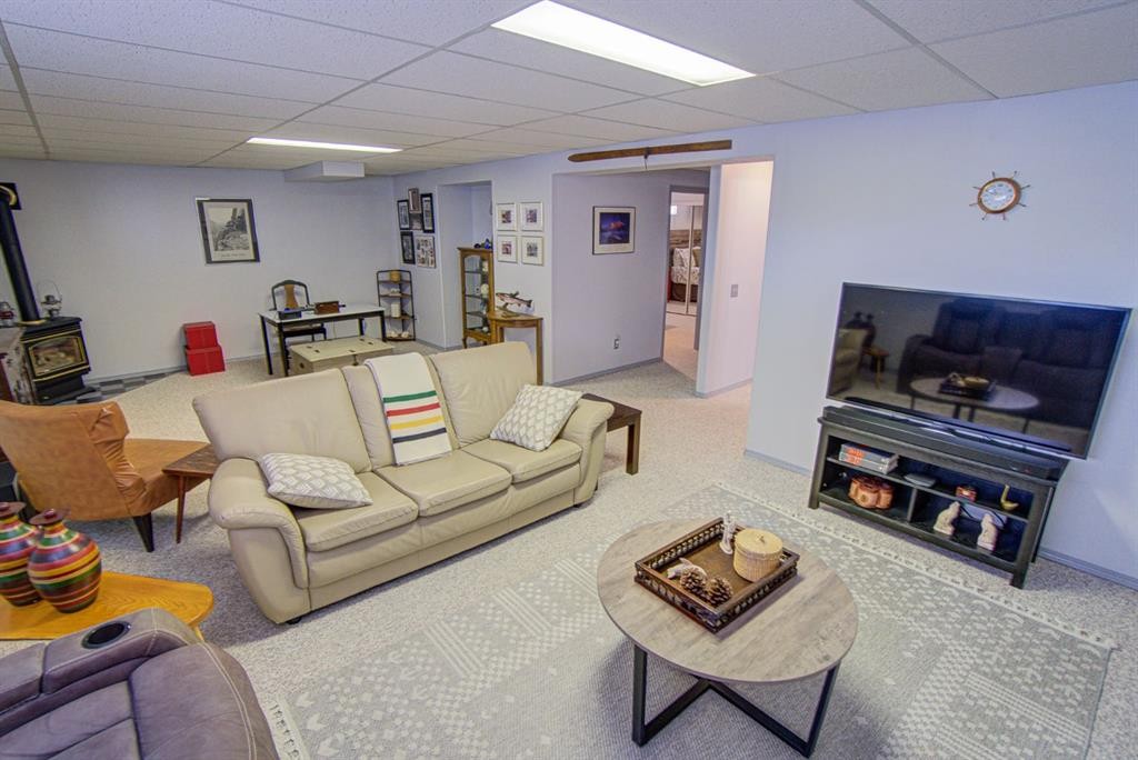 11B Westlynn Drive, Claresholm, AB