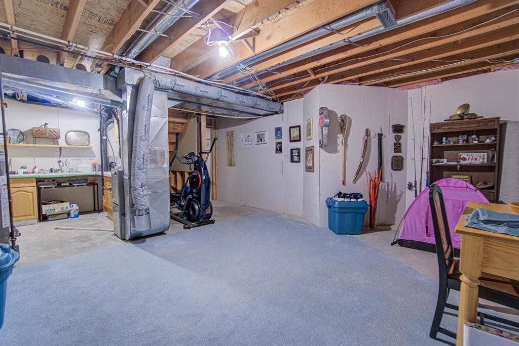 11B Westlynn Drive, Claresholm, AB