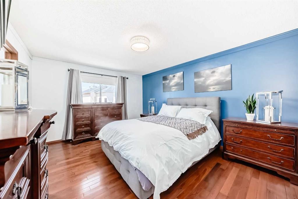 263 Coral Keys Drive Ne, Calgary, AB - Indoor Photo Showing Bedroom