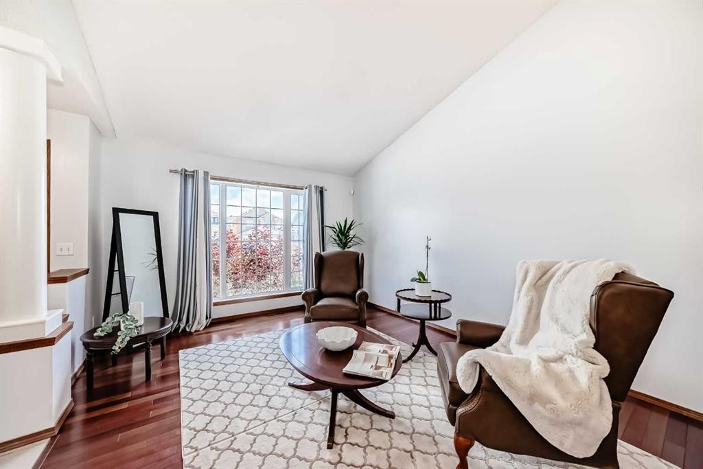 263 Coral Keys Drive Ne, Calgary, AB - Indoor Photo Showing Living Room