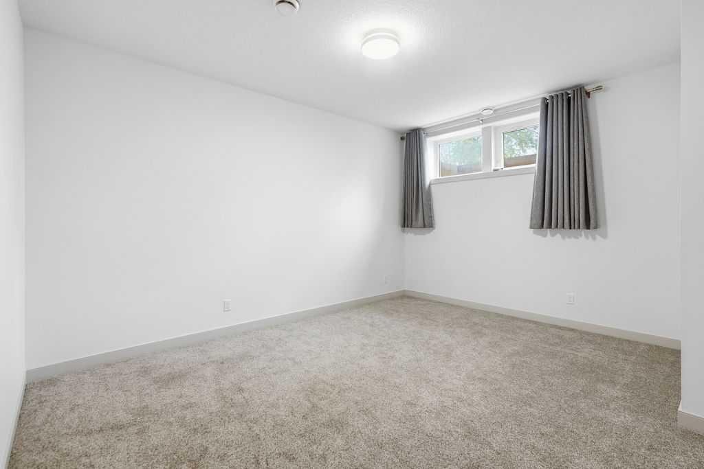 1125 Russet Road Ne, Calgary, AB
