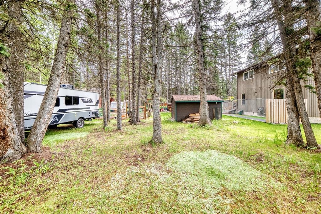 2 Wolf Close, Rural Rocky View County, AB - Outdoor