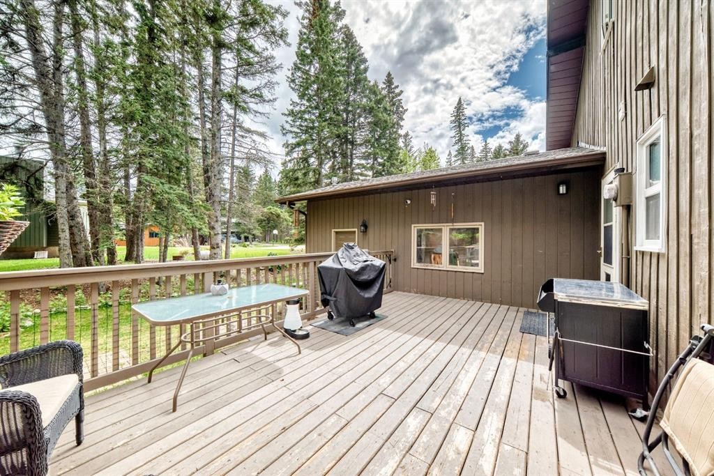 2 Wolf Close, Rural Rocky View County, AB - Outdoor With Deck Patio Veranda With Exterior