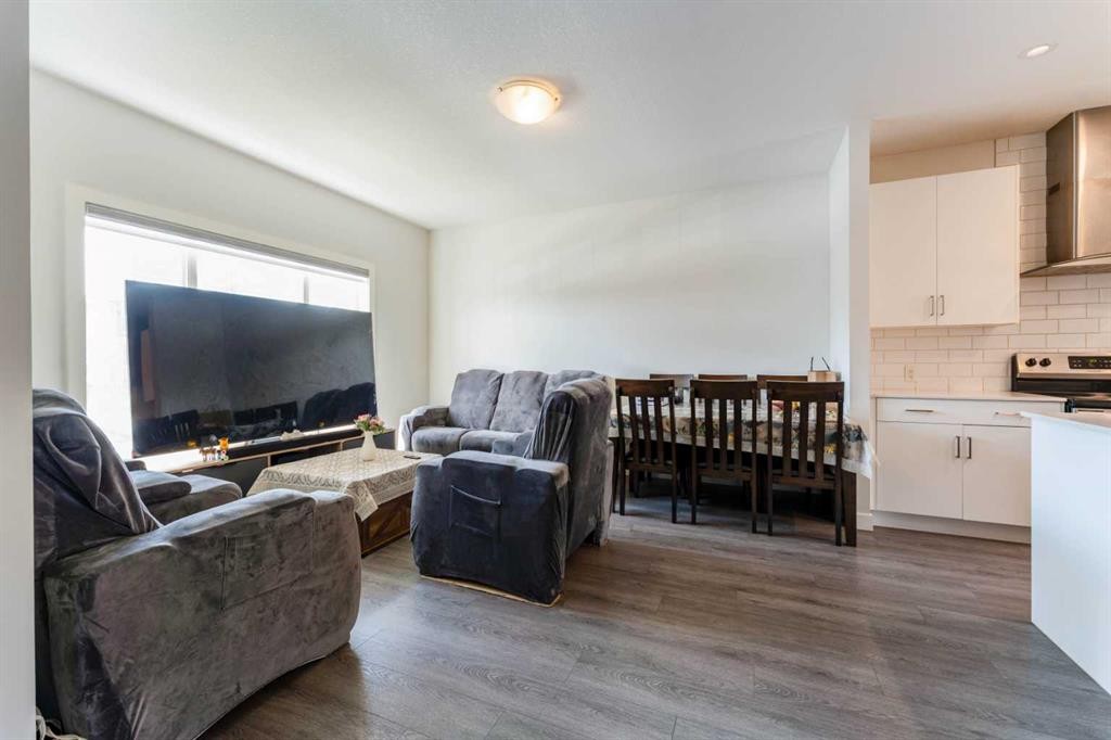 150 Red Embers Common Ne, Calgary, AB