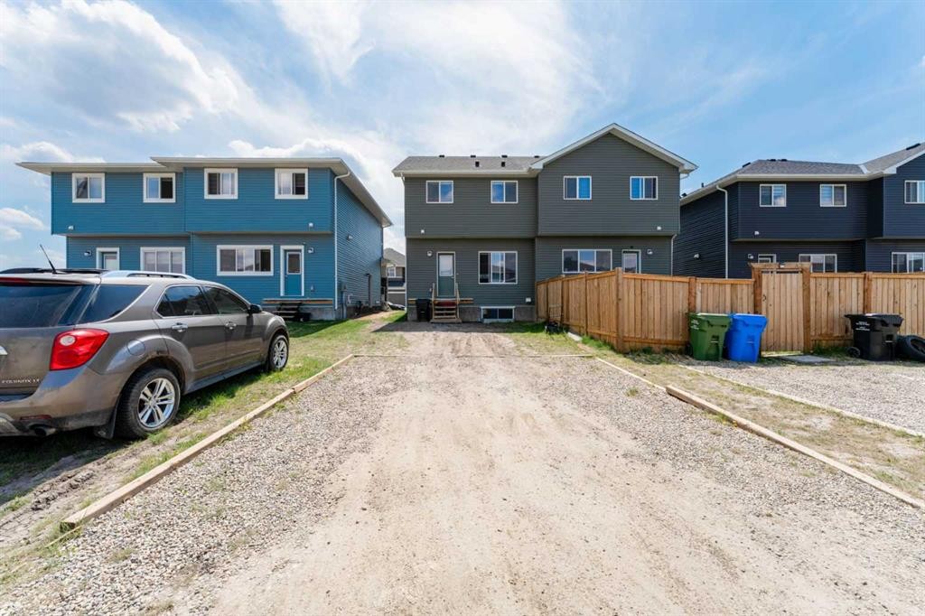 150 Red Embers Common Ne, Calgary, AB